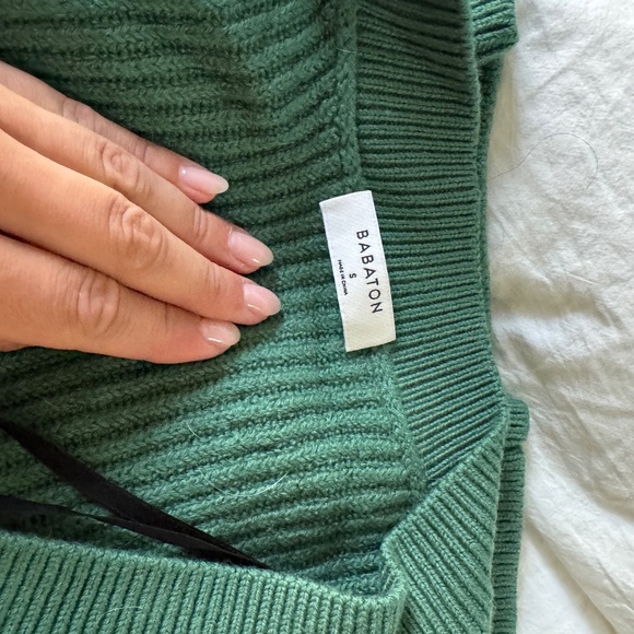 Aritzia - Babaton Rogers Knitted Sweater - Picture 1 of 2